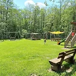 Lanz Haus Kmb Seeappartement Am Ossiacher See, Hallenbad, Skiarena Gerlitzen Tschoran