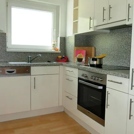 Lanz Haus Kmb Seeappartement Am Ossiacher See, Hallenbad, Skiarena Gerlitzen Appartamento