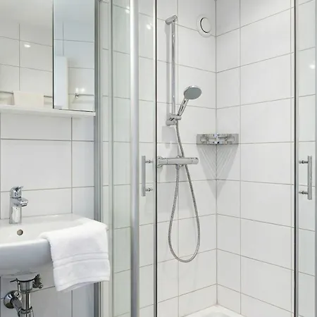 Lanz Haus Kmb Seeappartement Am Ossiacher See, Hallenbad, Skiarena Gerlitzen Tschoran